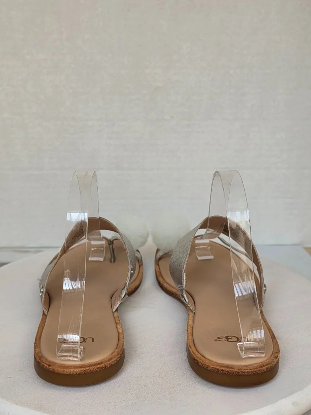 UGG Hadlee Leather Metallic Silver Toe Ring Pom Pom Strap Slide Sandals Sz 8.5